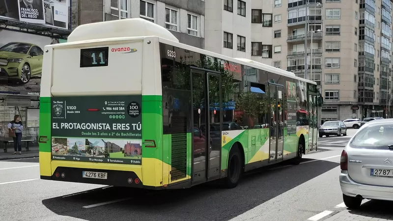 Un MAN A22 en la línea 11 durante el último día de paros parciales en mayo.