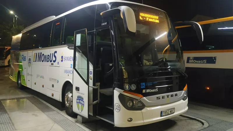Autobús de Monbus en Pontevedra