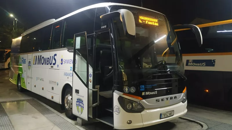 Autobús de Monbus en Pontevedra