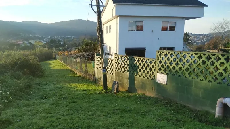 La placa original del Camiño das Amieiras que se conserva.