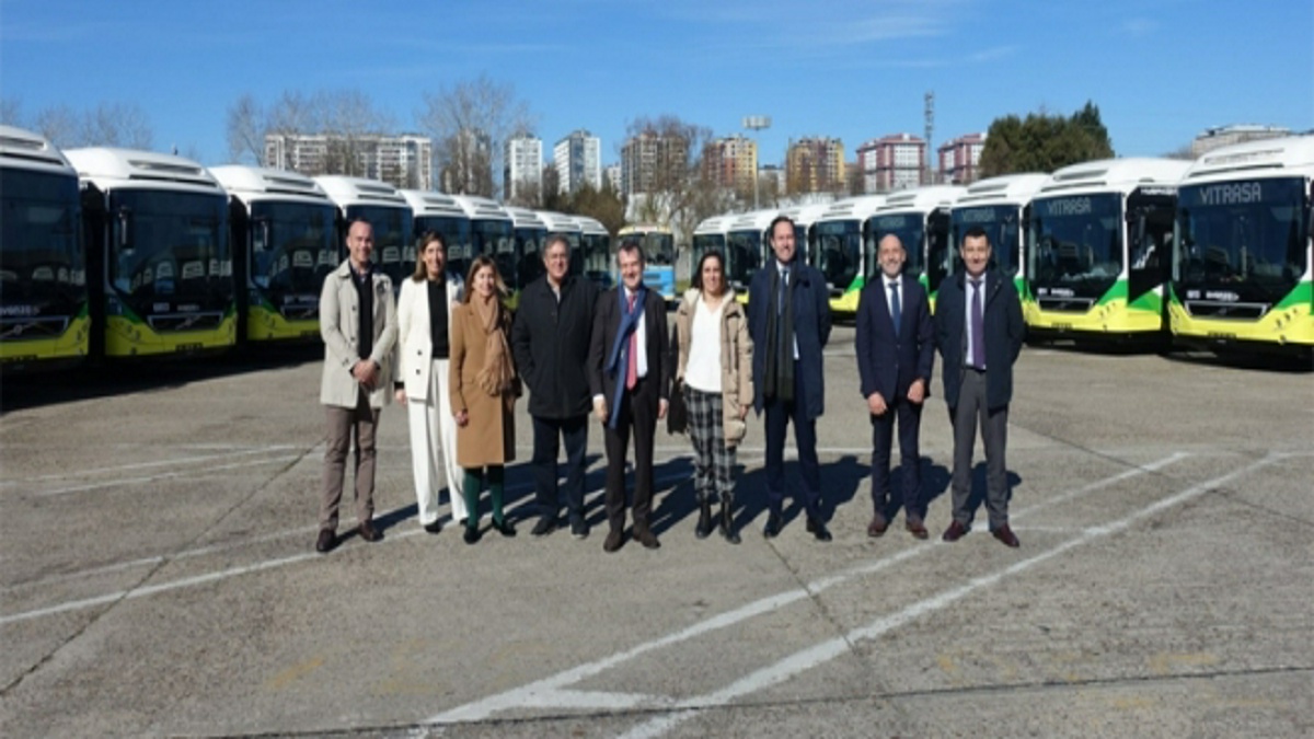 Presentación de los nuevos vehículos: Imagen:revistaviajeros.com