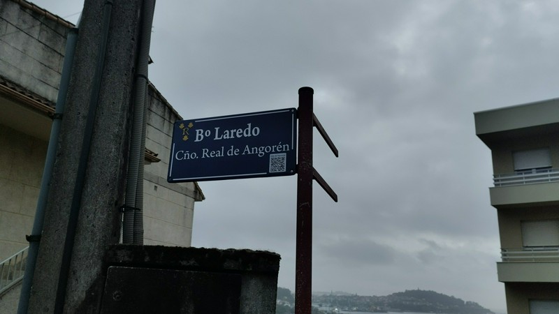 Una de las nuevas placas colocadas en Redondela