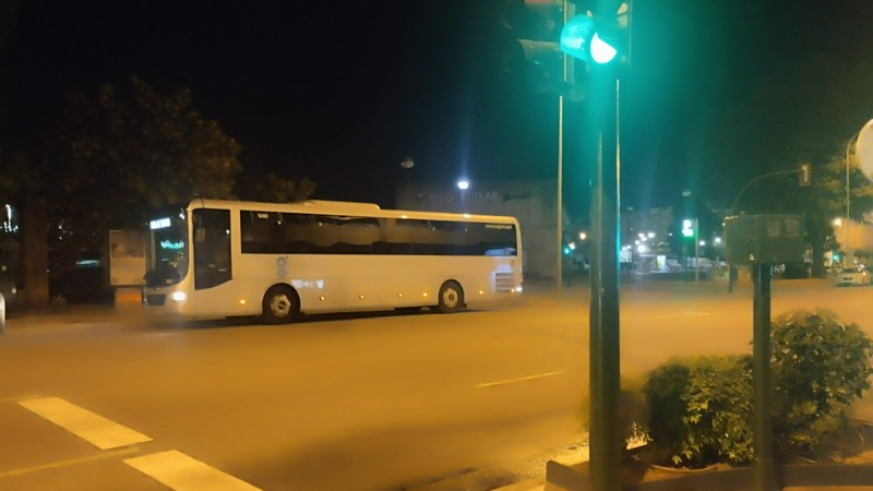 Autobús de Lugove haciendo el nocturno de Vigo a Baiona, servicio creado con la nueva concesión.