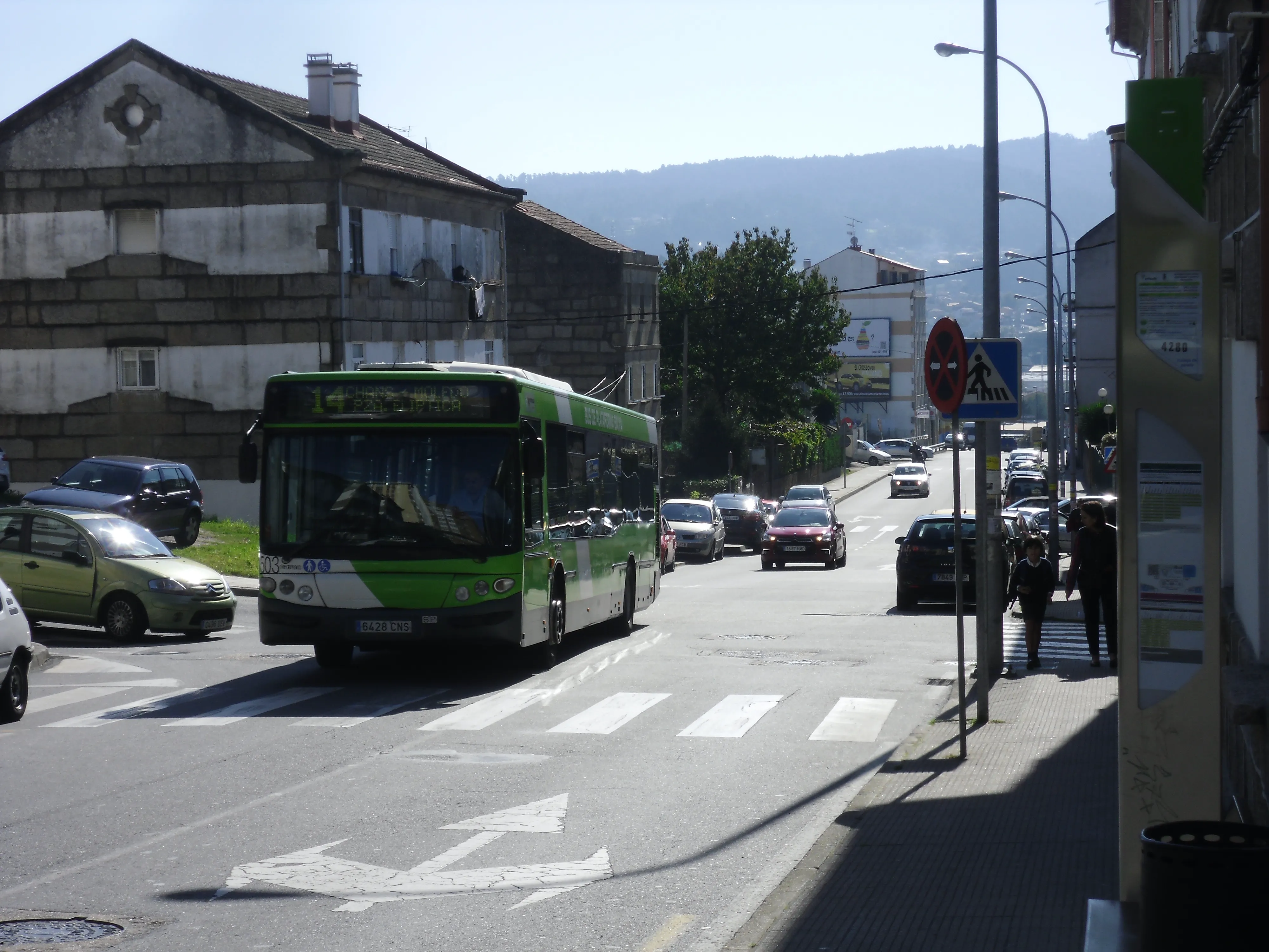 Línea 14, un ejemplo de la mejora de la eficiencia, presta un mejor servicio con un solo bus que antes con dos, el 14 y el 23