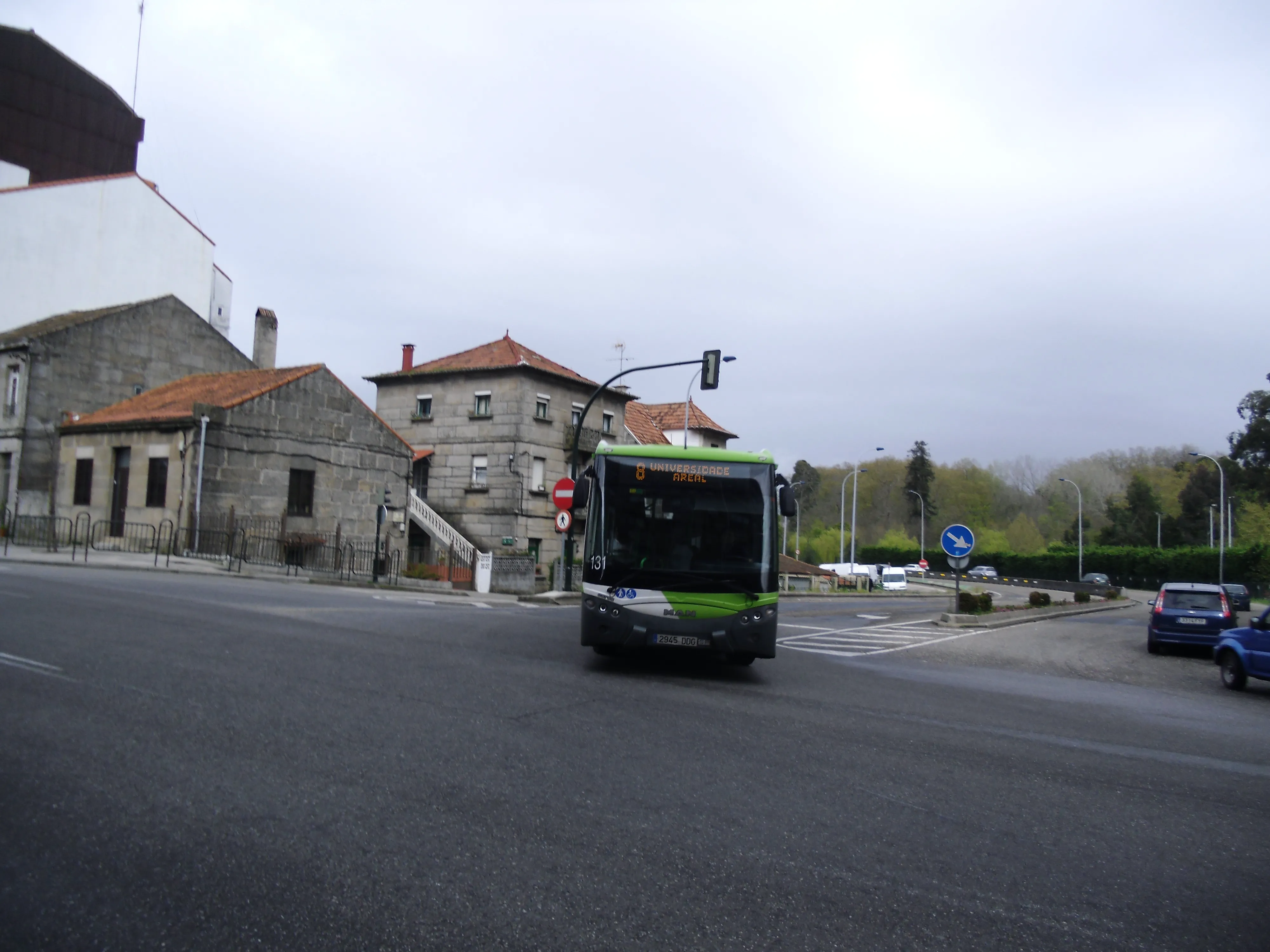 Autobús de la línea 8, haciendo el recorrido que tenía hasta 2014