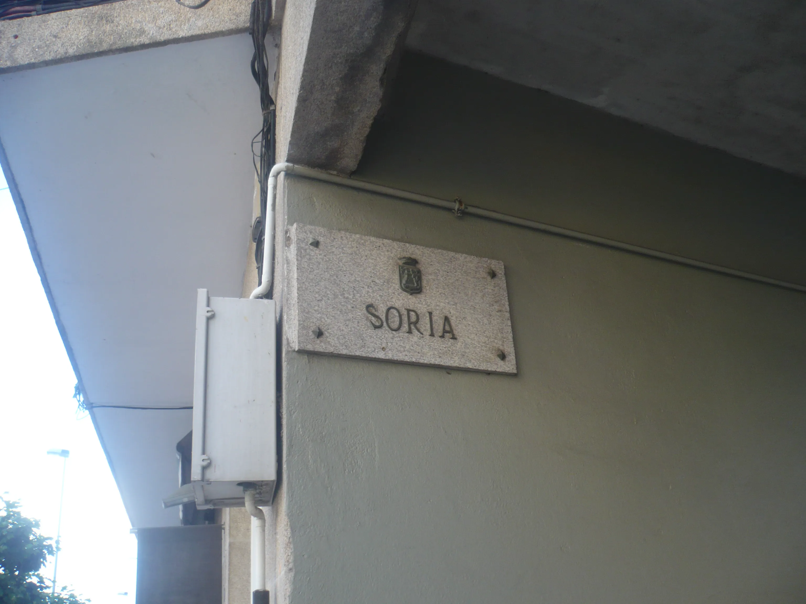 Placa de granito, colocada entre las décadas de 1970 y 1980