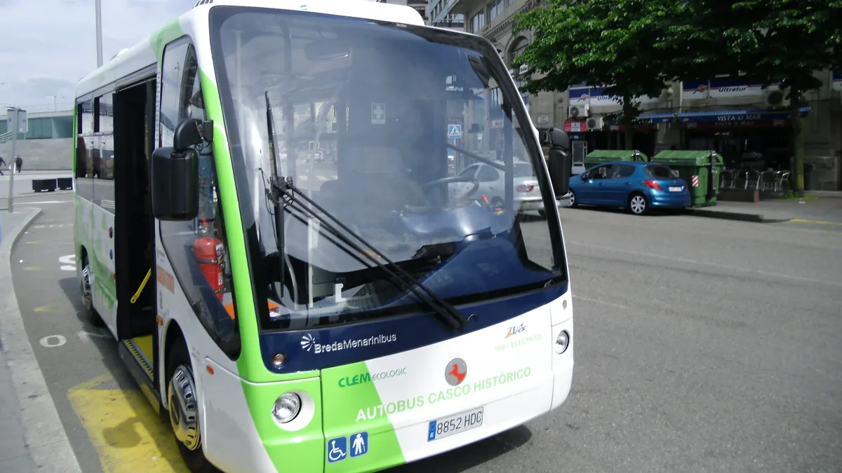 El autobús eléctrico en su primer día