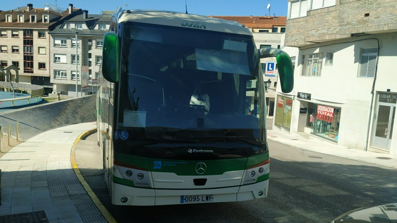 Autobús de Ojea en su cabecera de A Cañiza